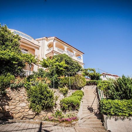Apartments With Wifi Lopar, Rab - 14804 Экстерьер фото